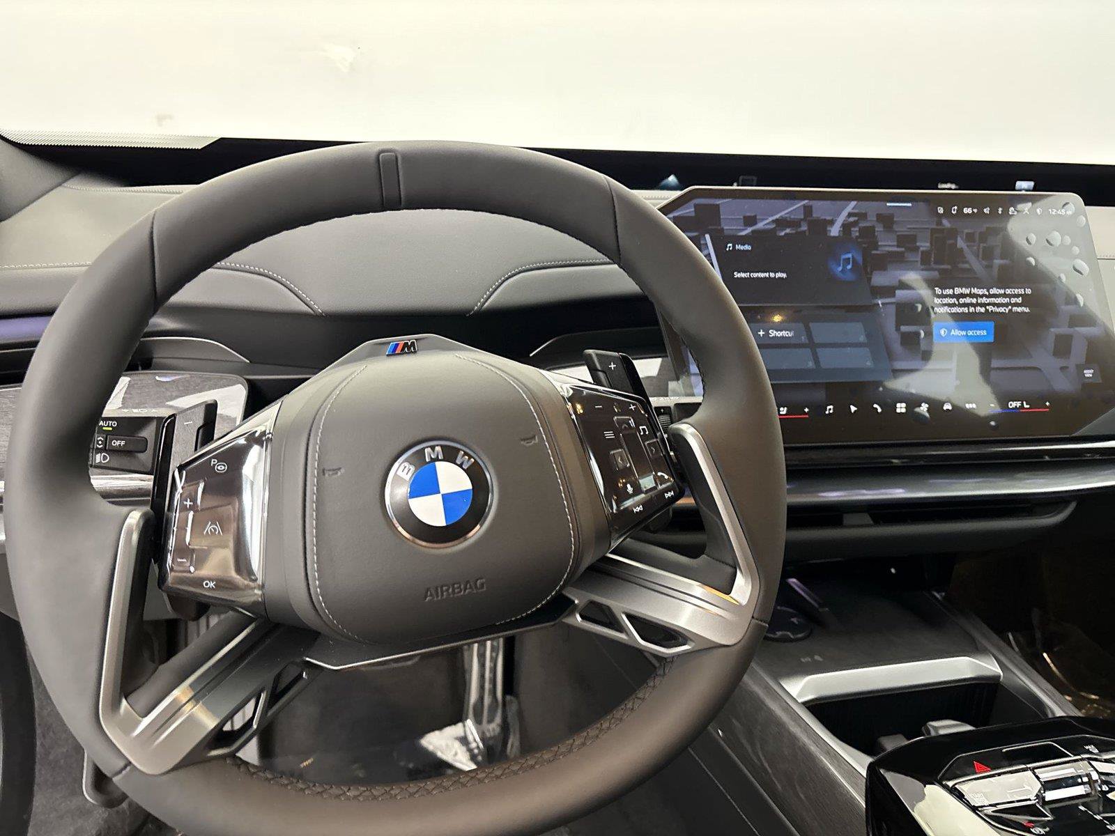 New 2027 BMW 740i w/ Executive Package RWD image 10