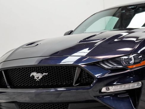 Used 2021 Ford Mustang GT RWD image 2