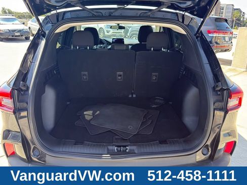 Used 2025 Ford Escape Active AWD/4WD image 10