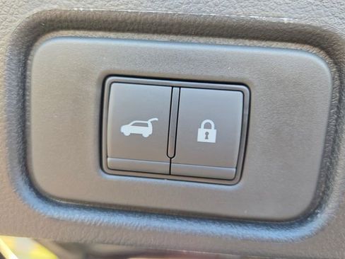 New 2026 Nissan Pathfinder Platinum w/ Cargo Package FWD image 14