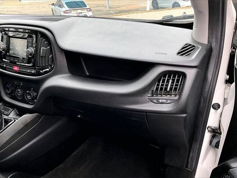 Used 2017 RAM ProMaster City Tradesman w/ Rear Back-up Camera Group image 10