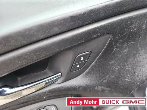 Used 2017 Chevrolet Volt LT image 31