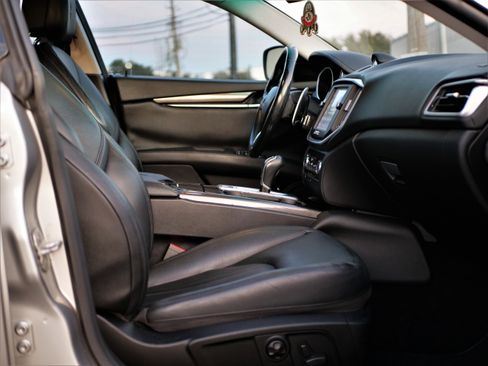 Used 2014 Maserati Ghibli image 17