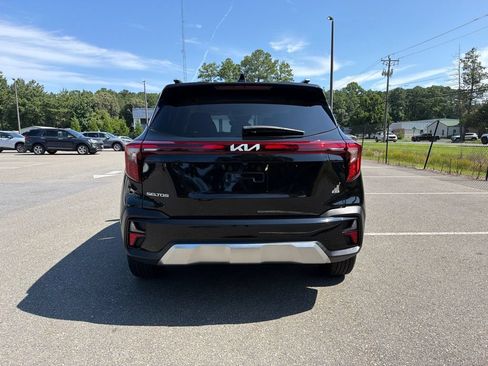 Certified 2025 Kia Seltos S AWD/4WD image 6