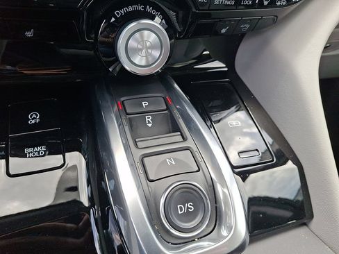 Used 2022 Acura MDX SH-AWD w/ Technology Package image 18