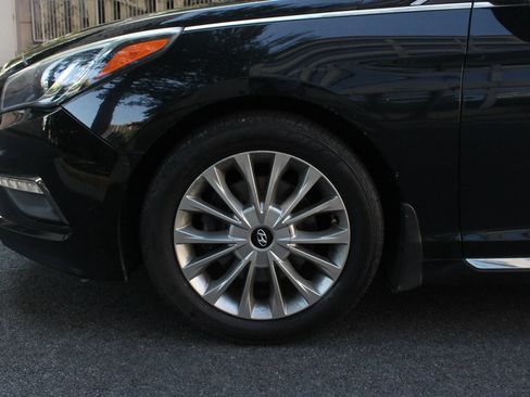 Used 2015 Hyundai Sonata Limited FWD image 11