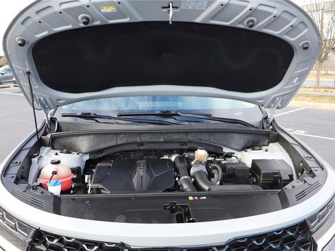 Certified 2023 Kia Sorento SX image 10