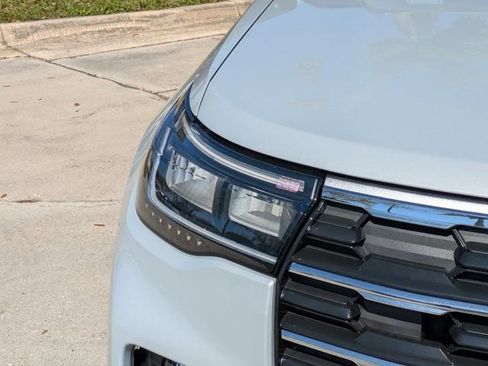 New 2026 Ford Explorer Active w/ Active Comfort Package image 9