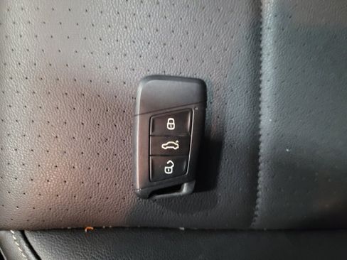 Used 2022 Volkswagen Jetta SE FWD image 32