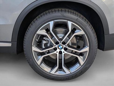 Used 2026 BMW X5 sDrive40i w/ Premium Package RWD image 10