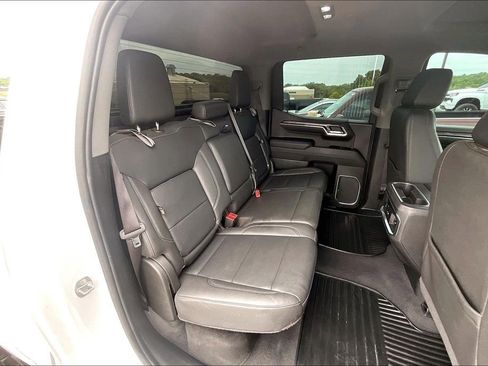 Used 2023 Chevrolet Silverado 1500 LTZ AWD/4WD image 28