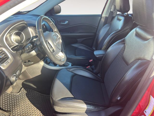 Used 2018 Jeep Compass Latitude w/ Popular Equipment Group AWD/4WD image 11