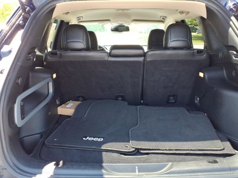 Used 2014 Jeep Cherokee Limited AWD/4WD image 11