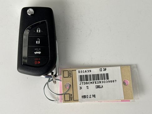 Used 2024 Toyota Corolla LE image 19