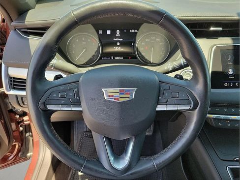 Certified 2022 Cadillac XT4 Premium Luxury w/ LPO, Radiant Package AWD/4WD image 16