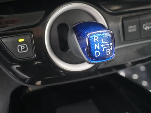 Used 2022 Toyota Prius Prime Limited FWD image 26