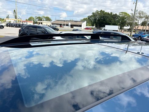 Used 2019 Subaru Forester Premium image 21