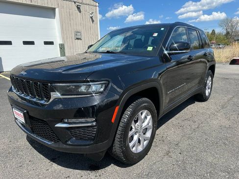 Certified 2022 Jeep Grand Cherokee Limited AWD/4WD image 11