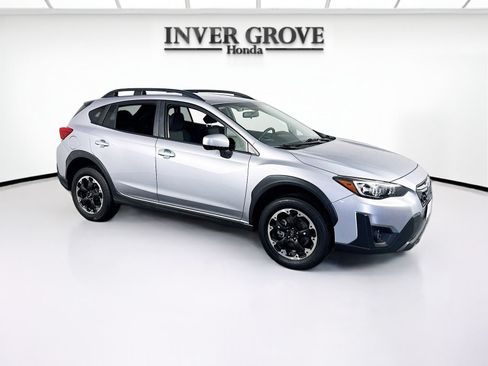 Used 2021 Subaru Crosstrek 2.0i Premium AWD/4WD image 3