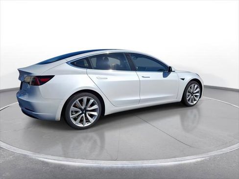 Used 2020 Tesla Model 3 Performance image 8