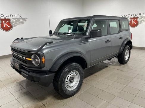 New 2026 Ford Bronco 4-Door AWD/4WD image 3