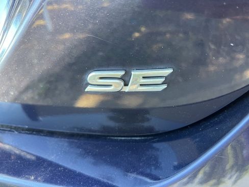 Used 2021 Toyota Camry SE image 13