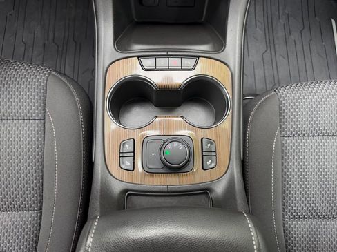 Used 2021 GMC Acadia SLE w/ Driver Convenience Package AWD/4WD image 2