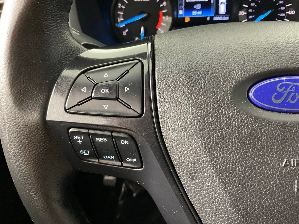 Used 2017 Ford Explorer XLT FWD image 25