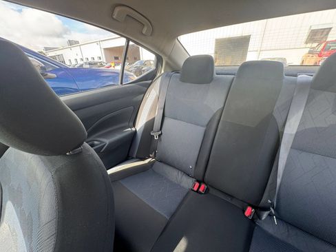 Used 2025 Nissan Versa SV FWD image 37