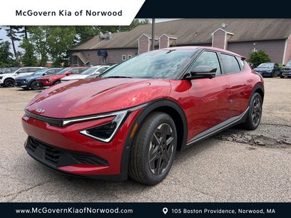 New 2025 Kia EV6 Light w/ Light LR Technology Package