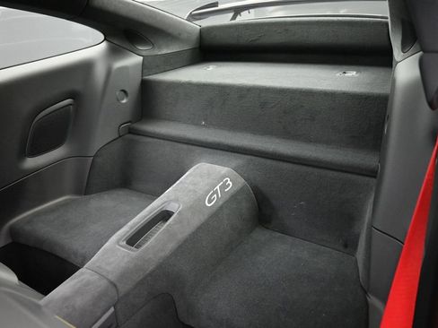 Certified 2015 Porsche 911 GT3 RWD image 23
