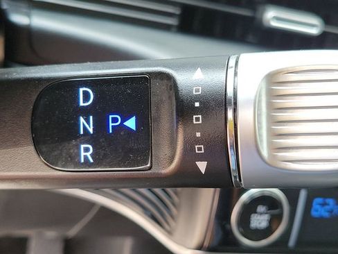 Used 2024 Hyundai Ioniq 5 SEL image 32