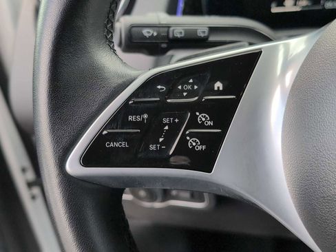 Used 2024 Mercedes-Benz GLB 250 GLB 250 image 23