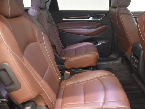 Used 2020 Buick Enclave Avenir w/ Avenir Technology Package AWD/4WD image 17