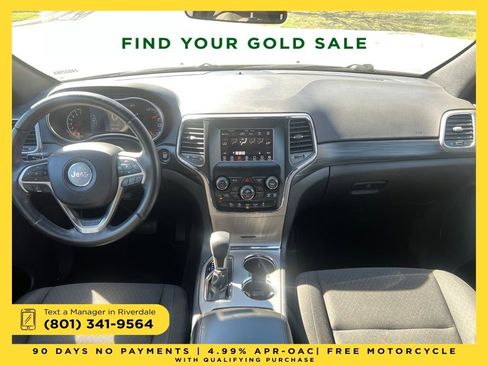 Used 2019 Jeep Grand Cherokee Laredo image 12