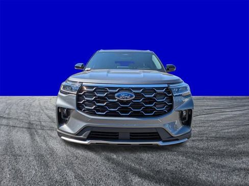 New 2026 Ford Explorer Platinum w/ LUX Leather Package image 9