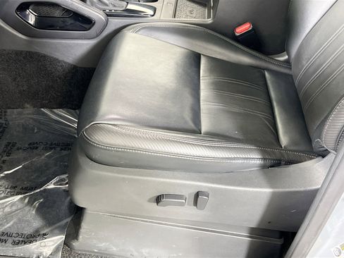 Used 2022 Nissan Frontier PRO-4X w/ Pro-4X Premium Package image 19