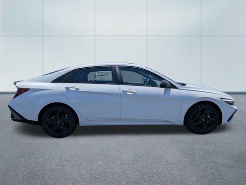 New 2026 Hyundai Elantra Sport FWD image 7