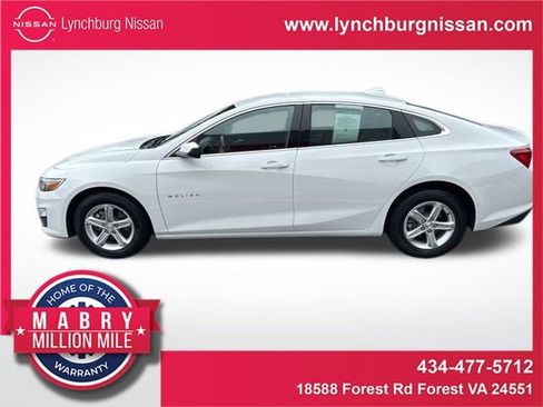 Used 2024 Chevrolet Malibu LT image 1