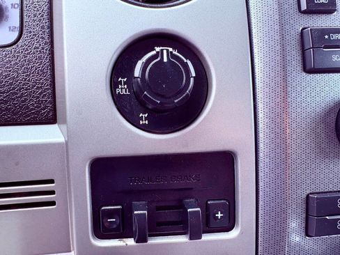 Used 2010 Ford F150 Raptor image 17