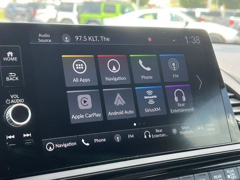 Used 2025 Honda Odyssey Elite image 23