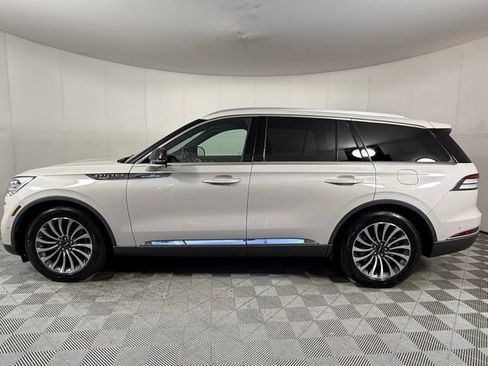 Used 2022 Lincoln Aviator Reserve w/ Equipment Group 201A image 3