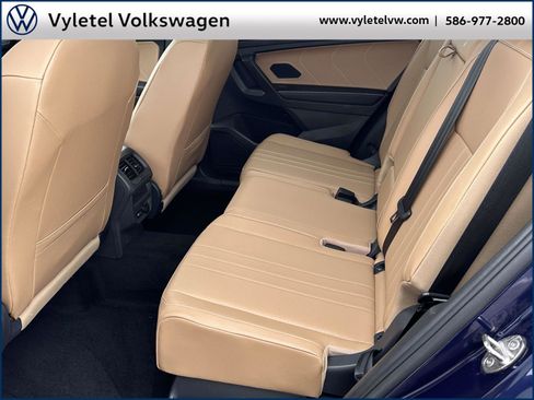 Certified 2022 Volkswagen Tiguan SE image 12