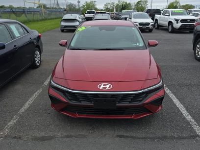 Used 2025 Hyundai Elantra SE