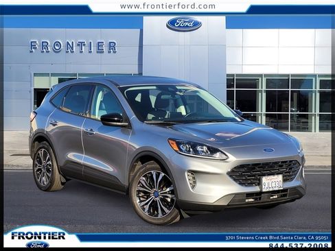 Used 2022 Ford Escape SE w/ SE Sport Appearance Package image 1