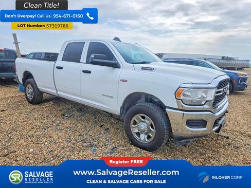 Used 2022 RAM 2500 Tradesman w/ Chrome Appearance Group AWD/4WD image 5