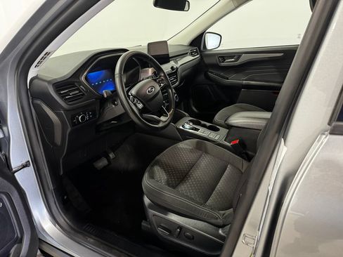 Used 2024 Ford Escape Active AWD/4WD image 17