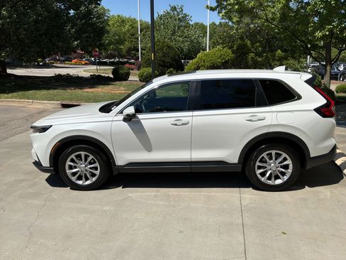 Used 2025 Honda CR-V EX-L image 7
