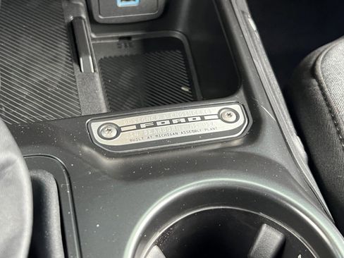 New 2025 Ford Bronco 4-Door image 19