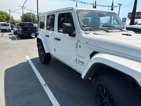 Used 2024 Jeep Wrangler Unlimited Sahara AWD/4WD image 2